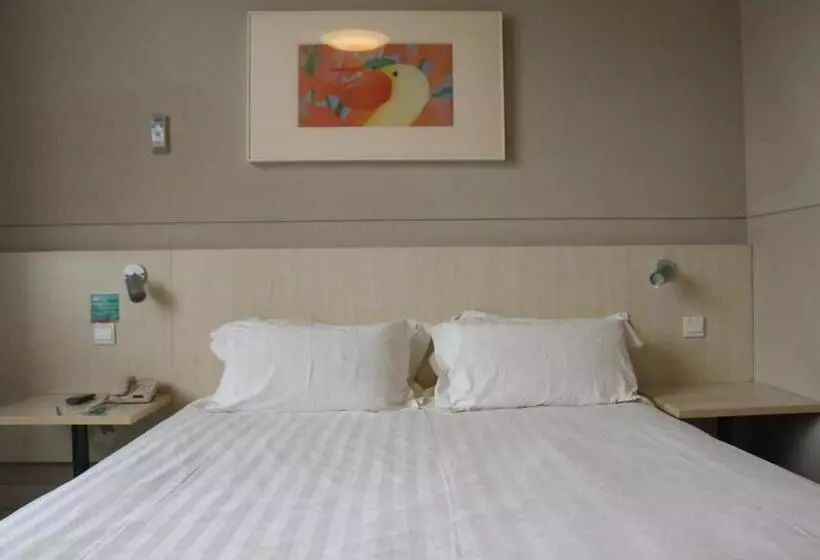 ホテル Jinjiang Inn Shanghai Chedun Studios