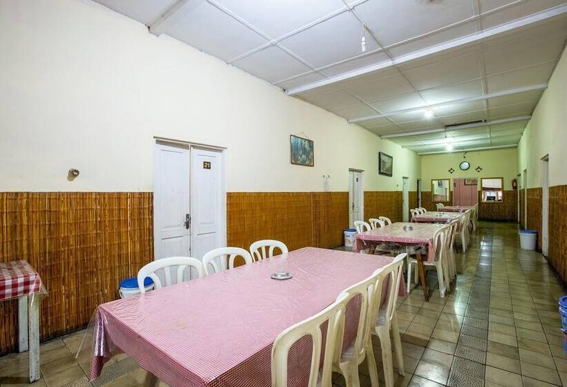 فندق Jogja Bukittinggi