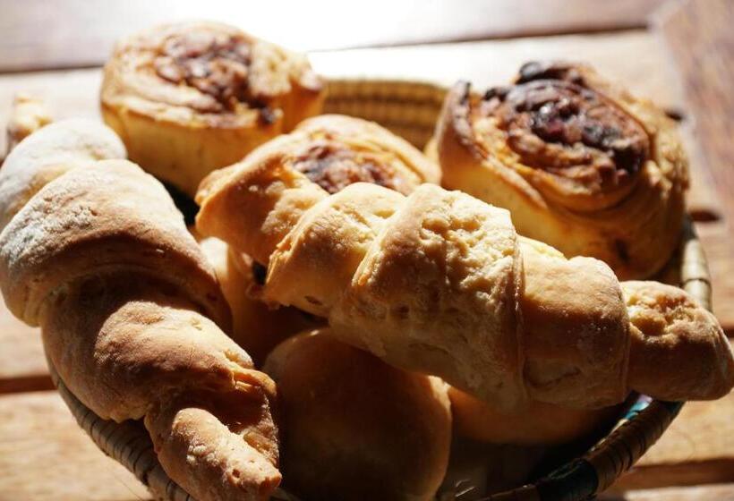 בית מלון כפרי Marafiki Bungalows