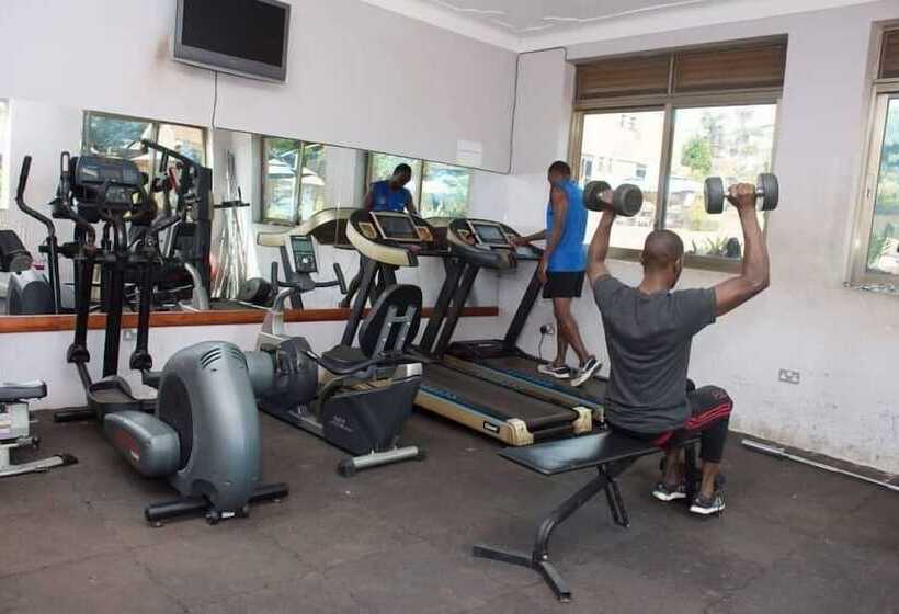 استراحتگاه Santa Maria Hotel Entebbe