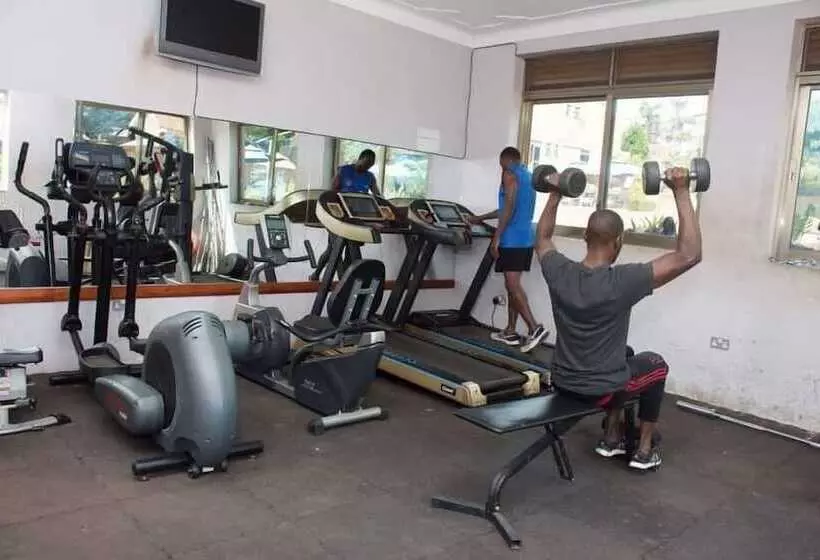 استراحتگاه Santa Maria Hotel Entebbe