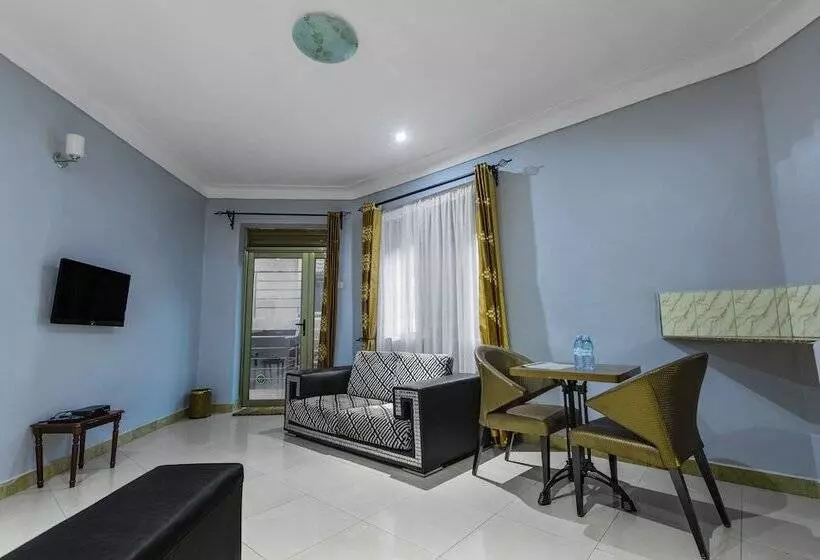 استراحتگاه Santa Maria Hotel Entebbe