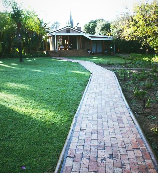 住宿加早餐  Aan D'oewer