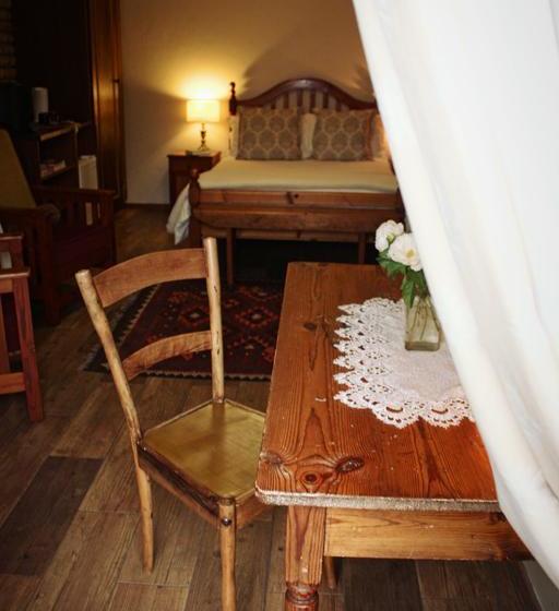 住宿加早餐  Aan D'oewer