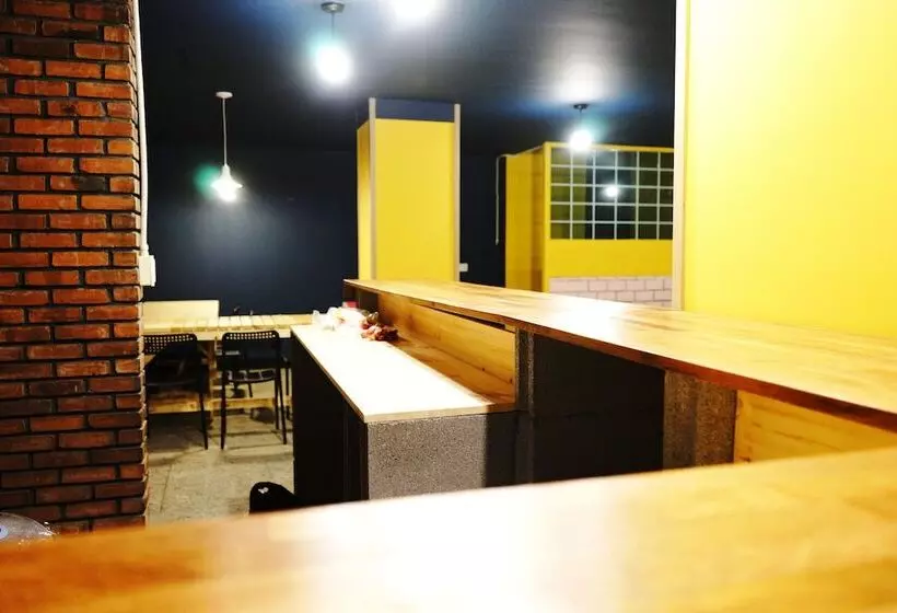 Onna Guesthouse   Hostel