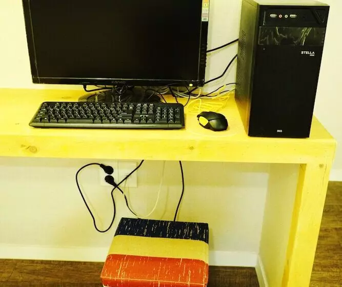 Onna Guesthouse   Hostel