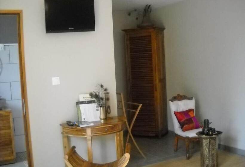 تختخواب و صبحانه Bois De Santal Chambre D Hôtes