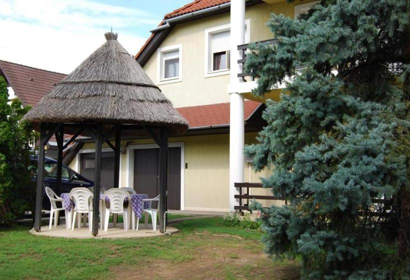 Bed and Breakfast See Vendégház Siófok