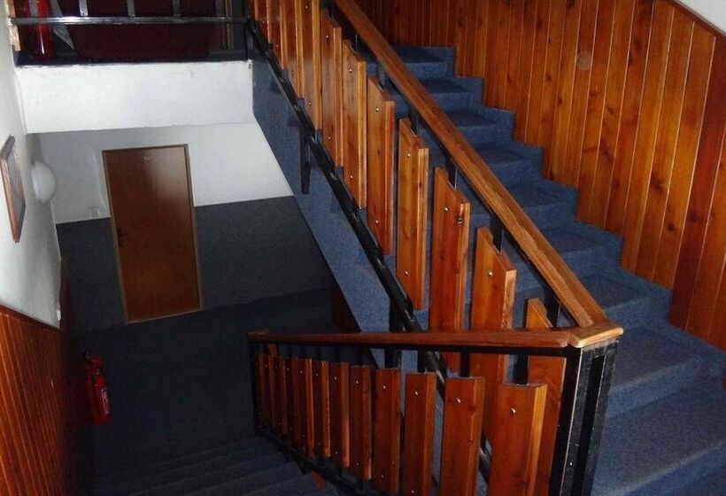 בית מלון כפרי Alfonska