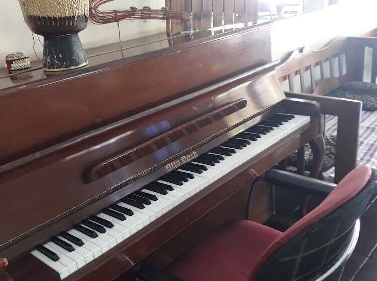 Accoustix Backpackers Hostel