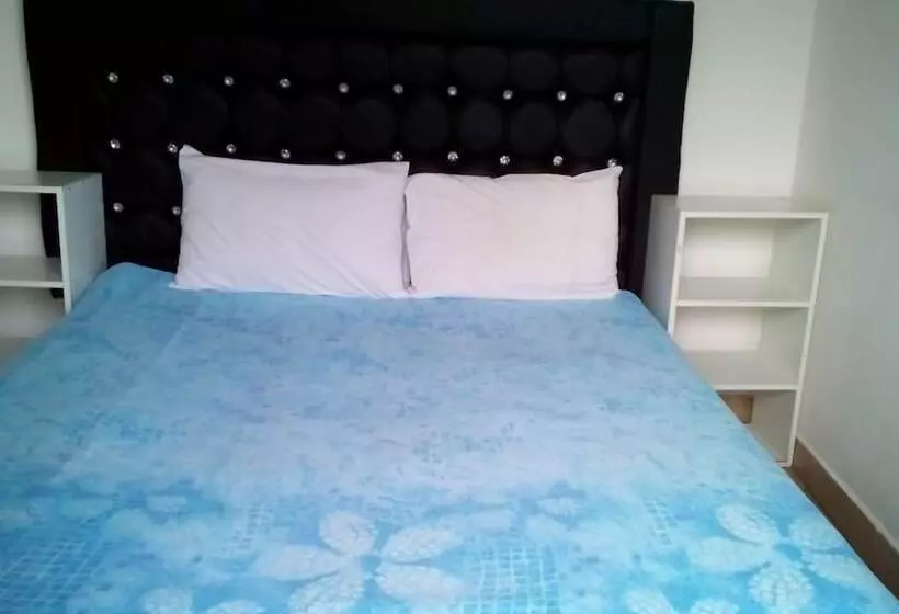 Accoustix Backpackers Hostel