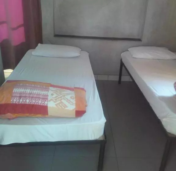 Accoustix Backpackers Hostel