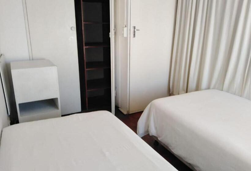 Accoustix Backpackers Hostel