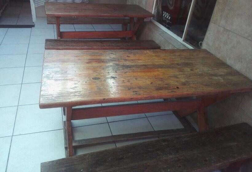 Accoustix Backpackers Hostel