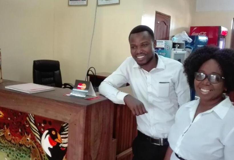 هاستل Mgulani Lodge