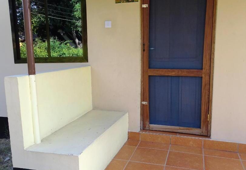 هاستل Mgulani Lodge