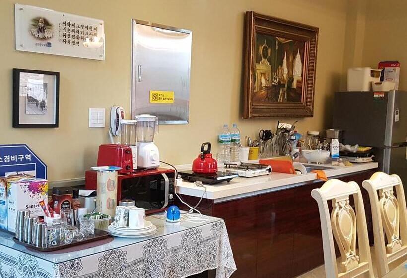 Cămin The Castle Stay