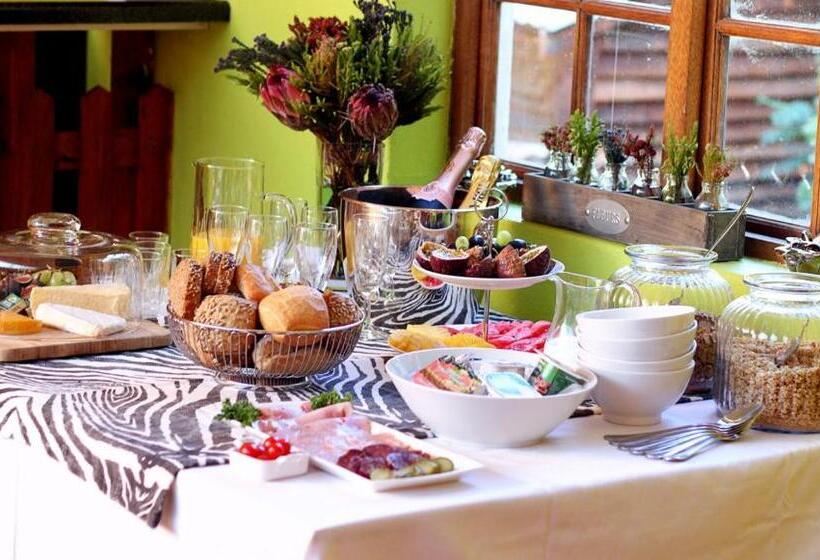 مبيت وإفطار Golf And Garden Guesthouse