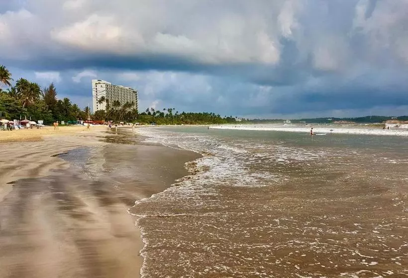 تختخواب و صبحانه Nuvin Beach