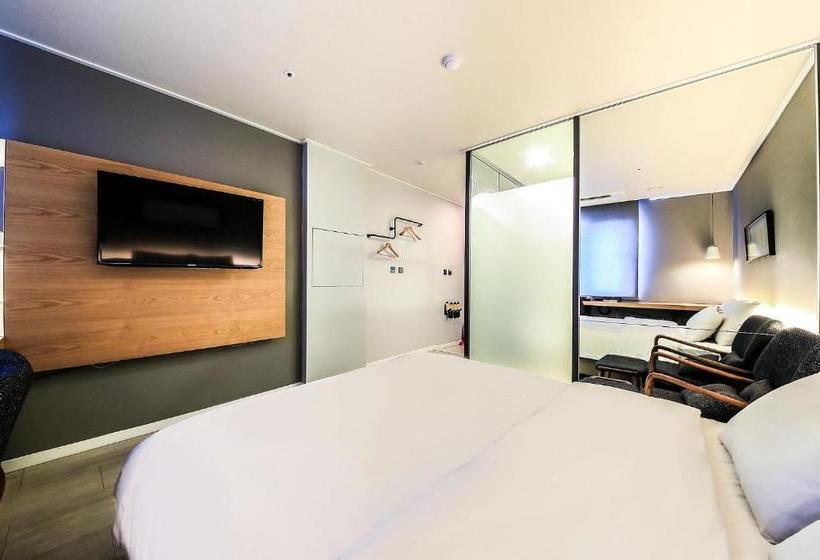 בית מלון כפרי Yeongdeungpo Blvd Ora