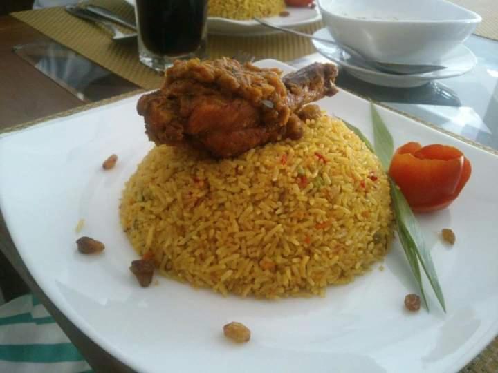 Отель Citrus Cafe & Restaurant