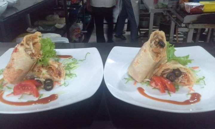 Отель Citrus Cafe & Restaurant