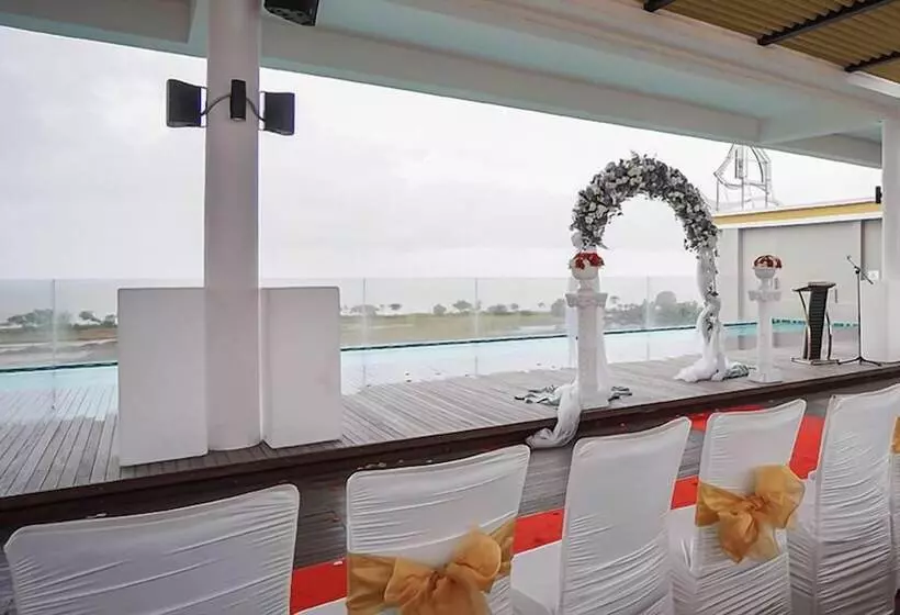 Hotelli Goldenbay