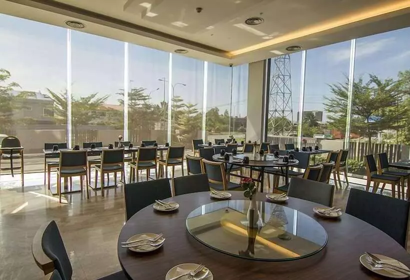 Hotelli Goldenbay
