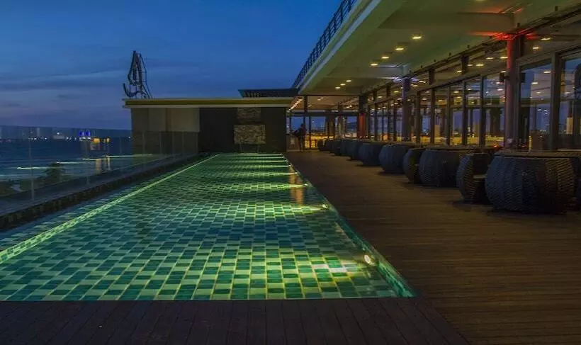 Hotelli Goldenbay