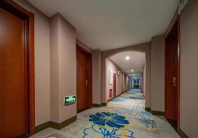 Hotelli Greentree Inn Yancheng North Bus Station Bolian Plaza Business