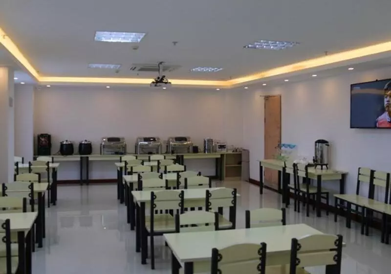 Hotelli Greentree Inn Yancheng North Bus Station Bolian Plaza Business