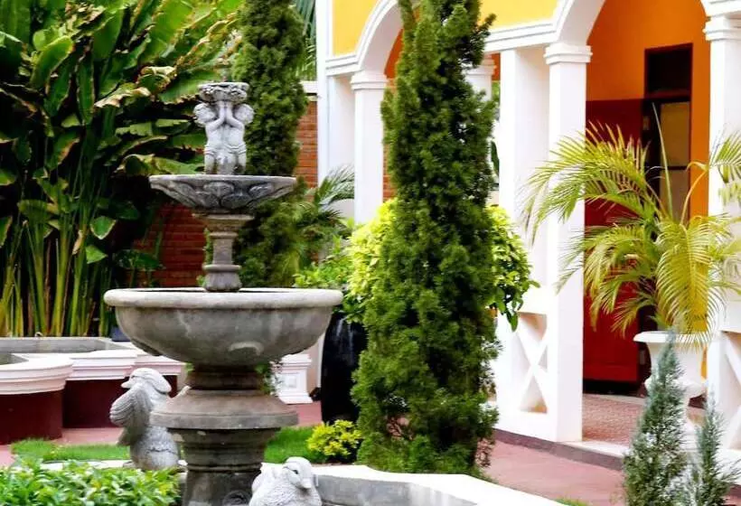 Hotelli Le Jardin