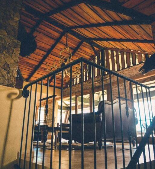 هتل Rancho Tierra Alta