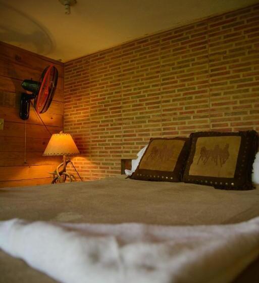 هتل Rancho Tierra Alta