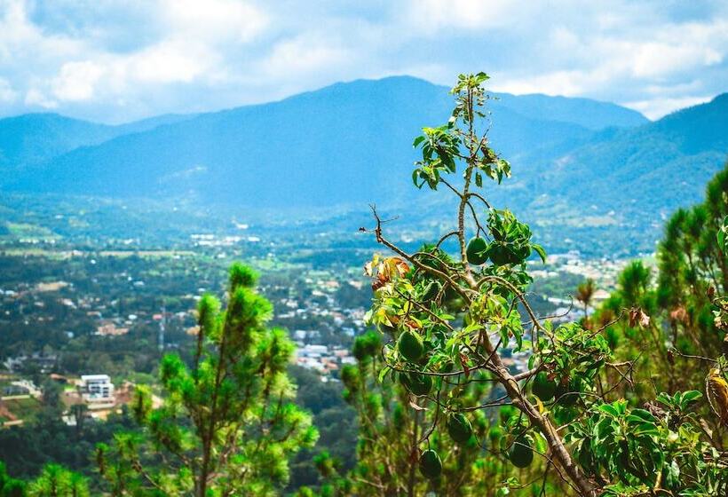 هتل Rancho Tierra Alta