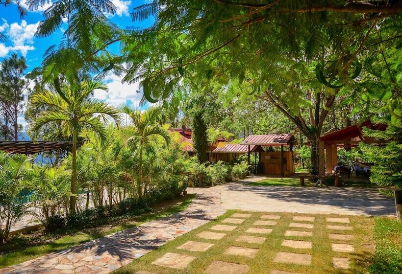 هتل Rancho Tierra Alta