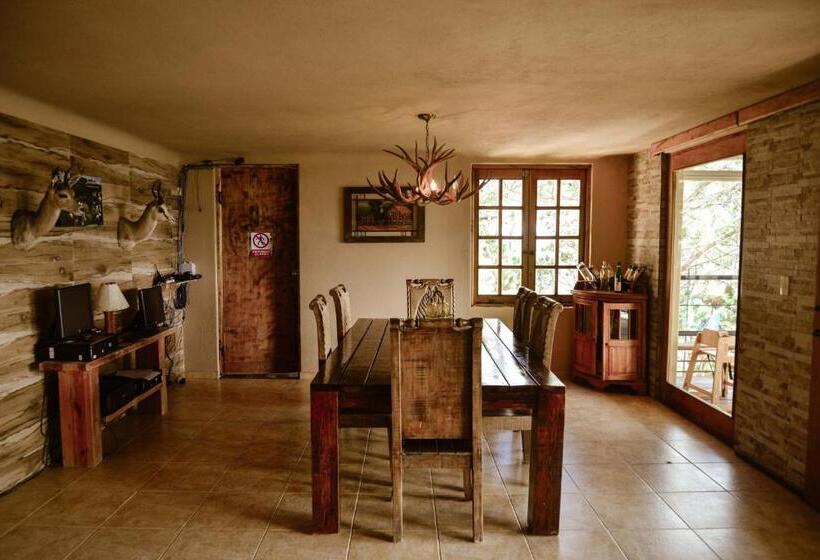 هتل Rancho Tierra Alta