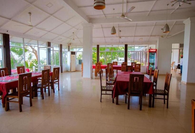 בית מלון כפרי Rest House Hambantota