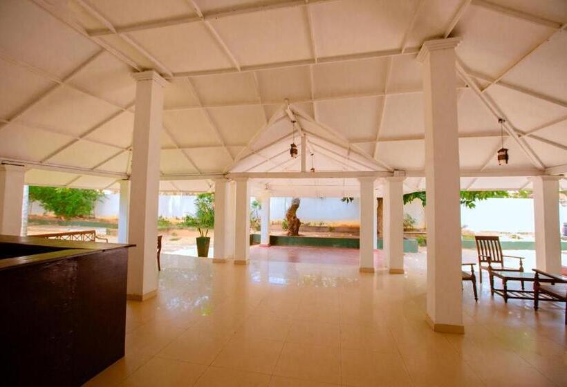 בית מלון כפרי Rest House Hambantota