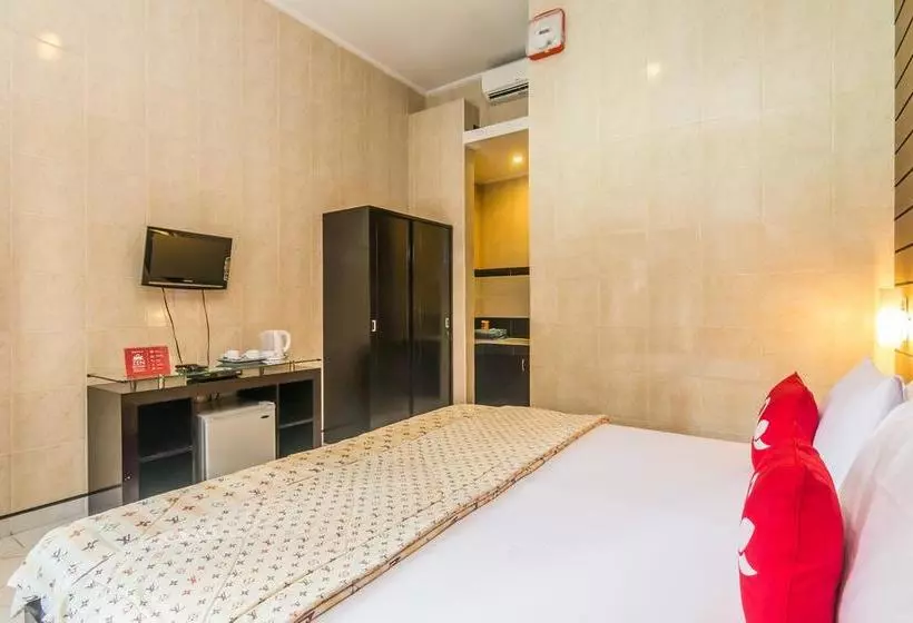 ホテル Zenrooms Kedonganan Bantas Kangin