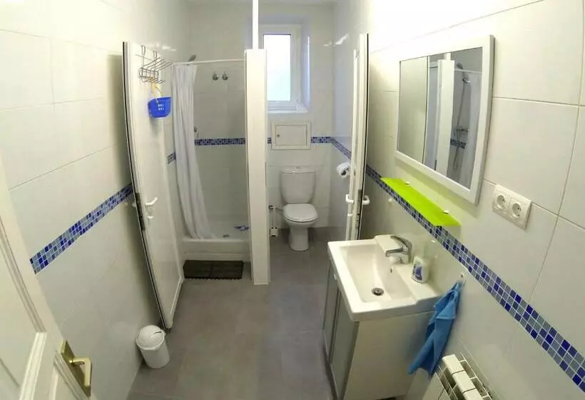 Leon Hostel