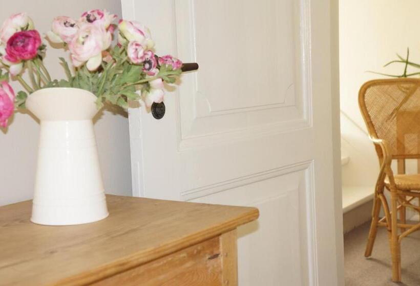 مبيت وإفطار Tiendegaarden Møns Klint