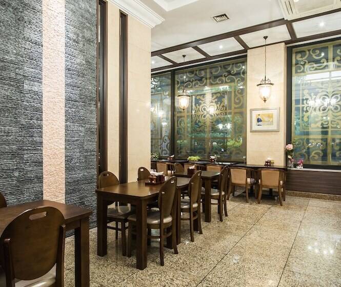 בית מלון כפרי Aura