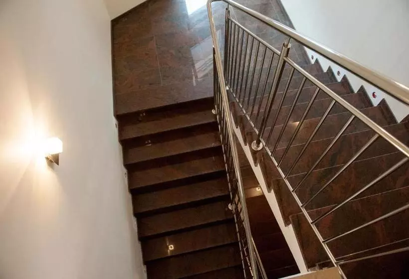 Hotelli E7