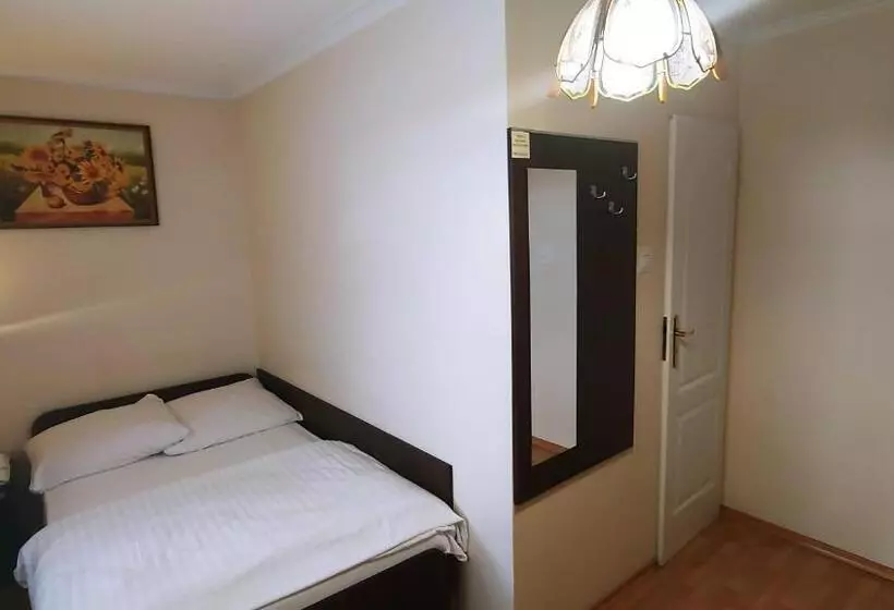 Hotelli E7