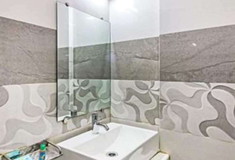 בית מלון כפרי Fabexpress Jogeshwari West