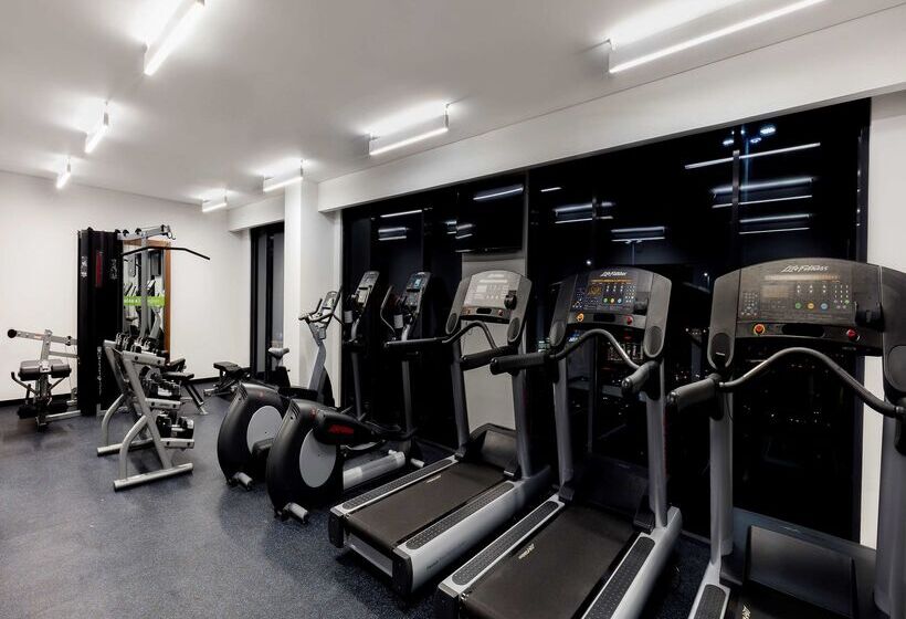 酒店 Hampton Inn By Hilton Cancun Cumbres