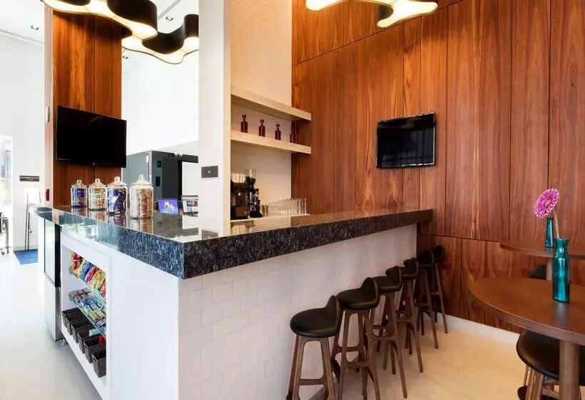 ホテル Hampton Inn By Hilton Cancun Cumbres