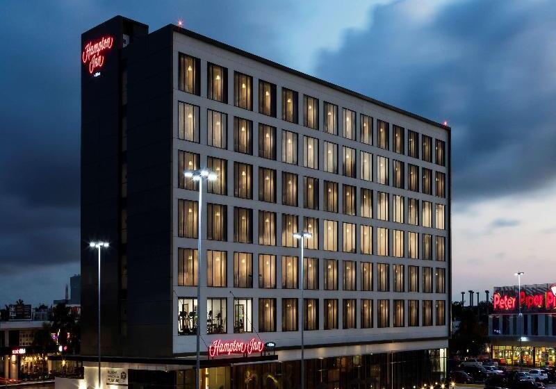 酒店 Hampton Inn By Hilton Cancun Cumbres
