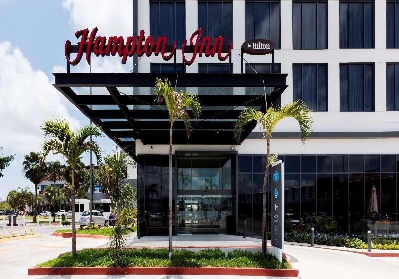 酒店 Hampton Inn By Hilton Cancun Cumbres
